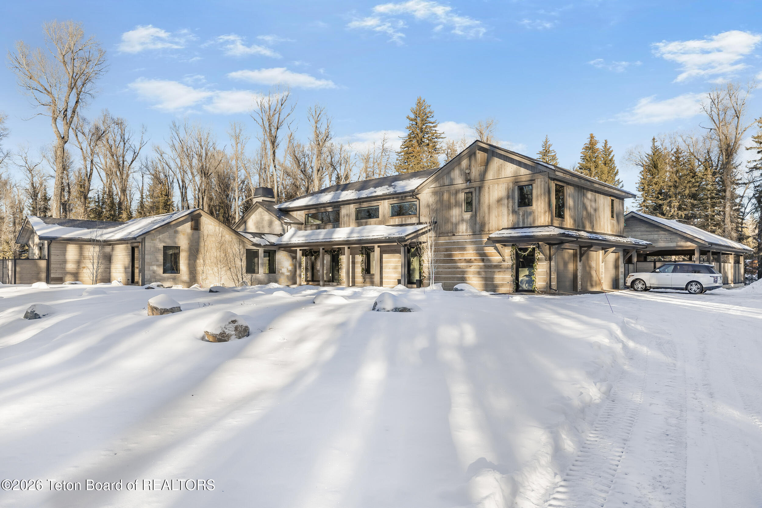 8910 Porter Loop Road Jackson, WY 83001 - Photo 7 of 79 Long View to Entry
