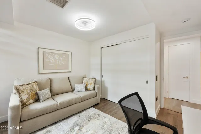 $10,000 | 7161 East Rancho Vista Drive, Unit 3002, Scottsdale, AZ 85251