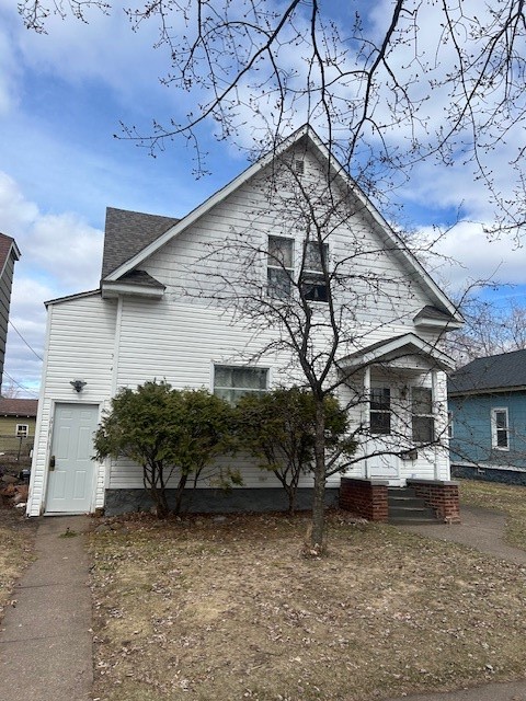 318 Vine Street, Unit 2 Spooner, WI 54801 - Photo 3 of 19