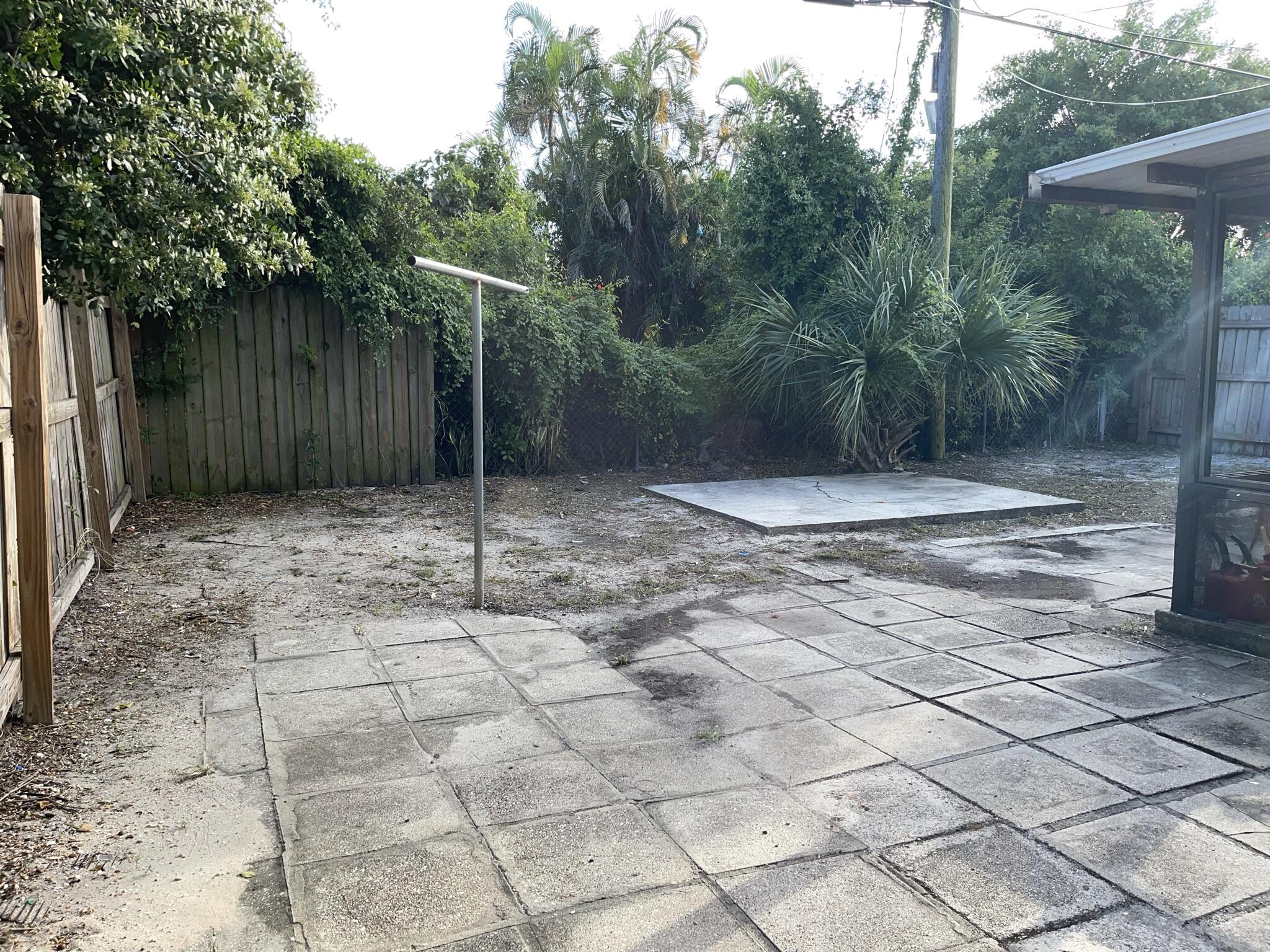 1206 Highview Road Lake Worth, FL 33462 - Photo 10 of 12 IMG_4034