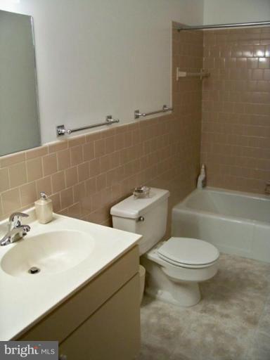 2213 Garrity Road St. Leonard, MD 20685 - Photo 15 of 26 Hall Bath