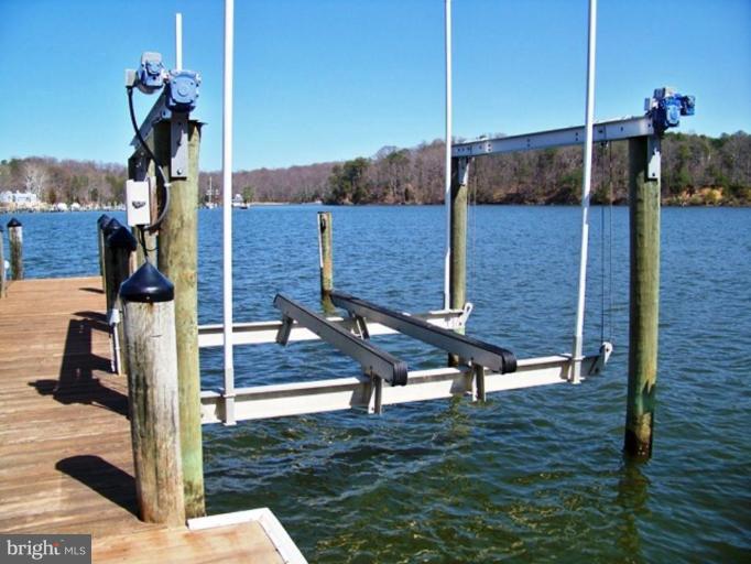 2213 Garrity Road St. Leonard, MD 20685 - Photo 3 of 26 13500 LB Boat Lift