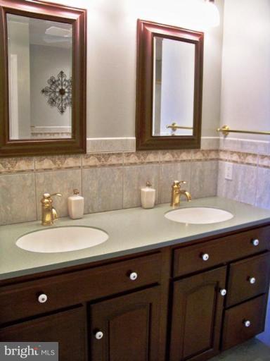 2213 Garrity Road St. Leonard, MD 20685 - Photo 21 of 26 Owner's Vanity