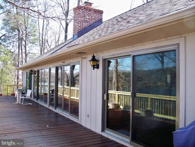 2213 Garrity Road St. Leonard, MD 20685 - Photo 5 of 26 Large Andersen Sliders