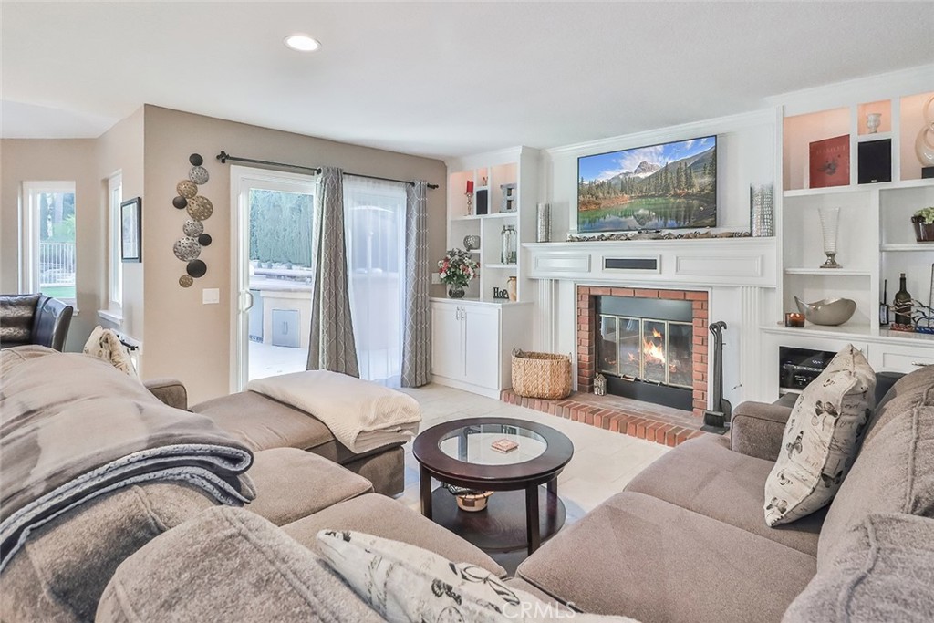 56 Humboldt Street Simi Valley, CA 93065 - Photo 28 of 75