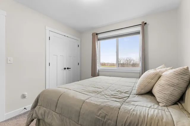 $540,000 | 963 Golfview Avenue, Zumbrota, MN 55992