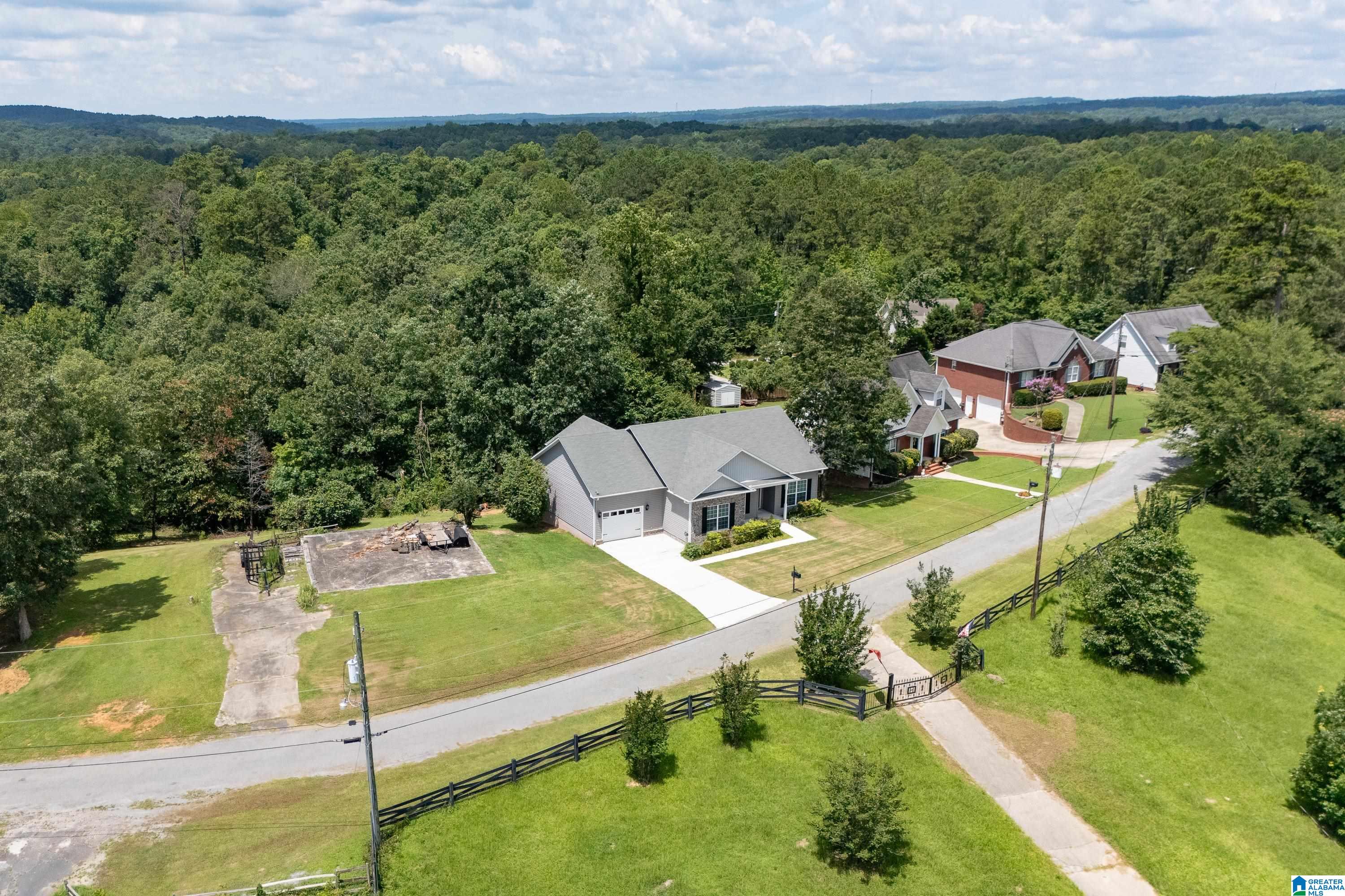 1594 Overlook Point Warrior, AL 35180 - Photo 30 of 51