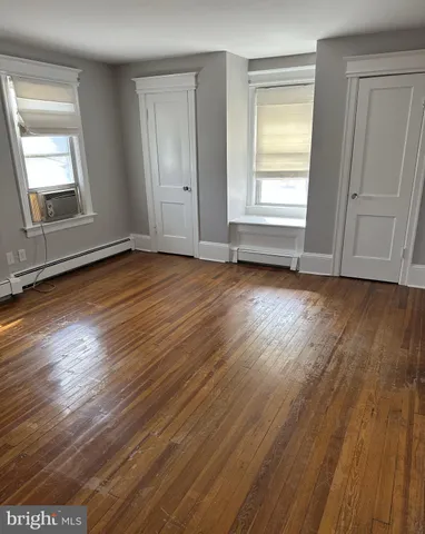 $1,900 | 2566 Nottingham Way, Hamilton, NJ 08619