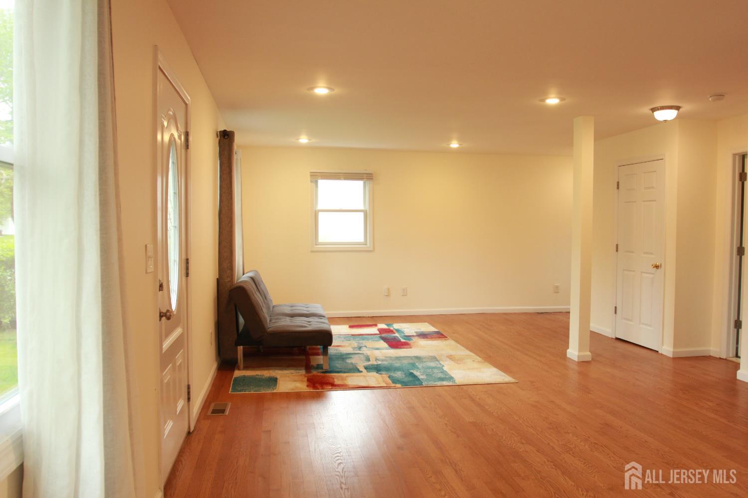 60 Morgan Drive Edison, NJ 08817 - Photo 13 of 39