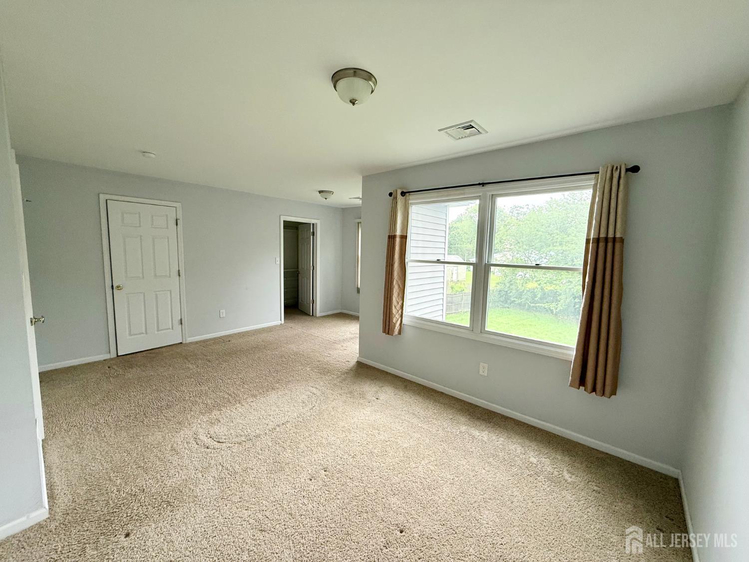 60 Morgan Drive Edison, NJ 08817 - Photo 20 of 39