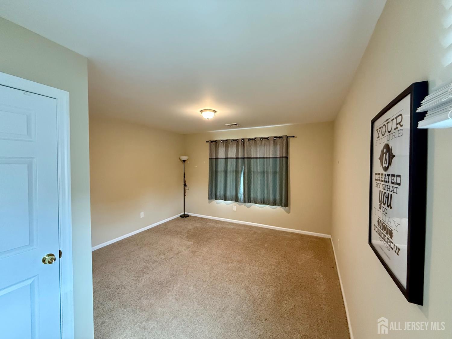 60 Morgan Drive Edison, NJ 08817 - Photo 29 of 39