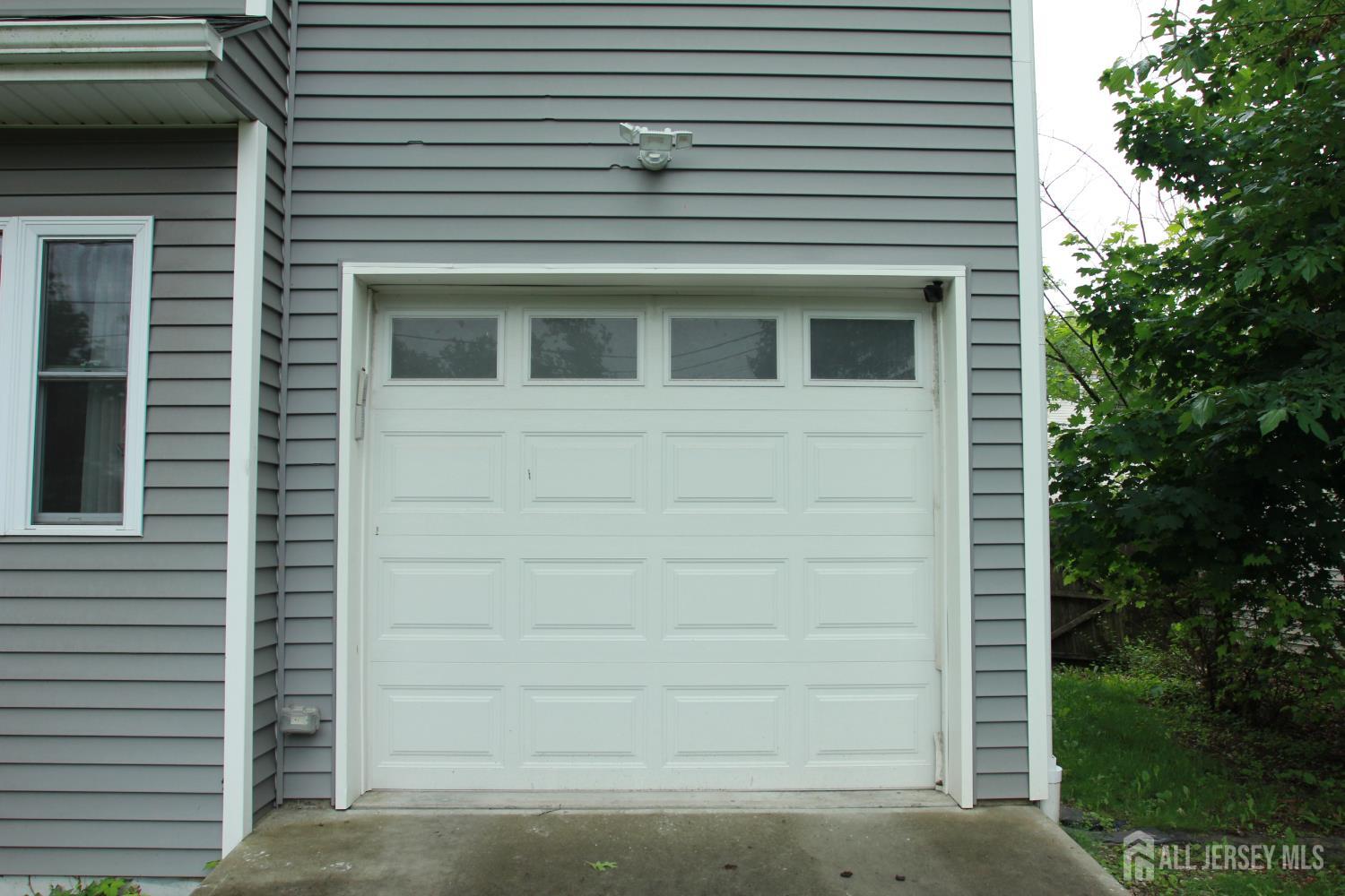 60 Morgan Drive Edison, NJ 08817 - Photo 3 of 39