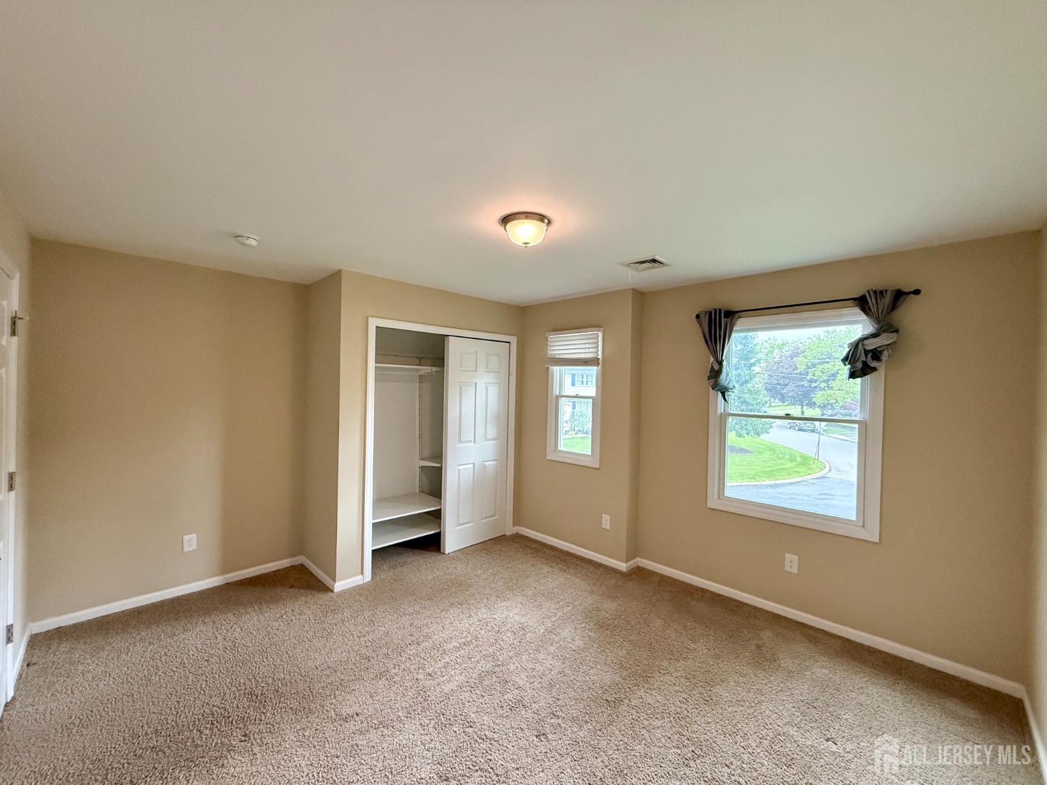 60 Morgan Drive Edison, NJ 08817 - Photo 31 of 39