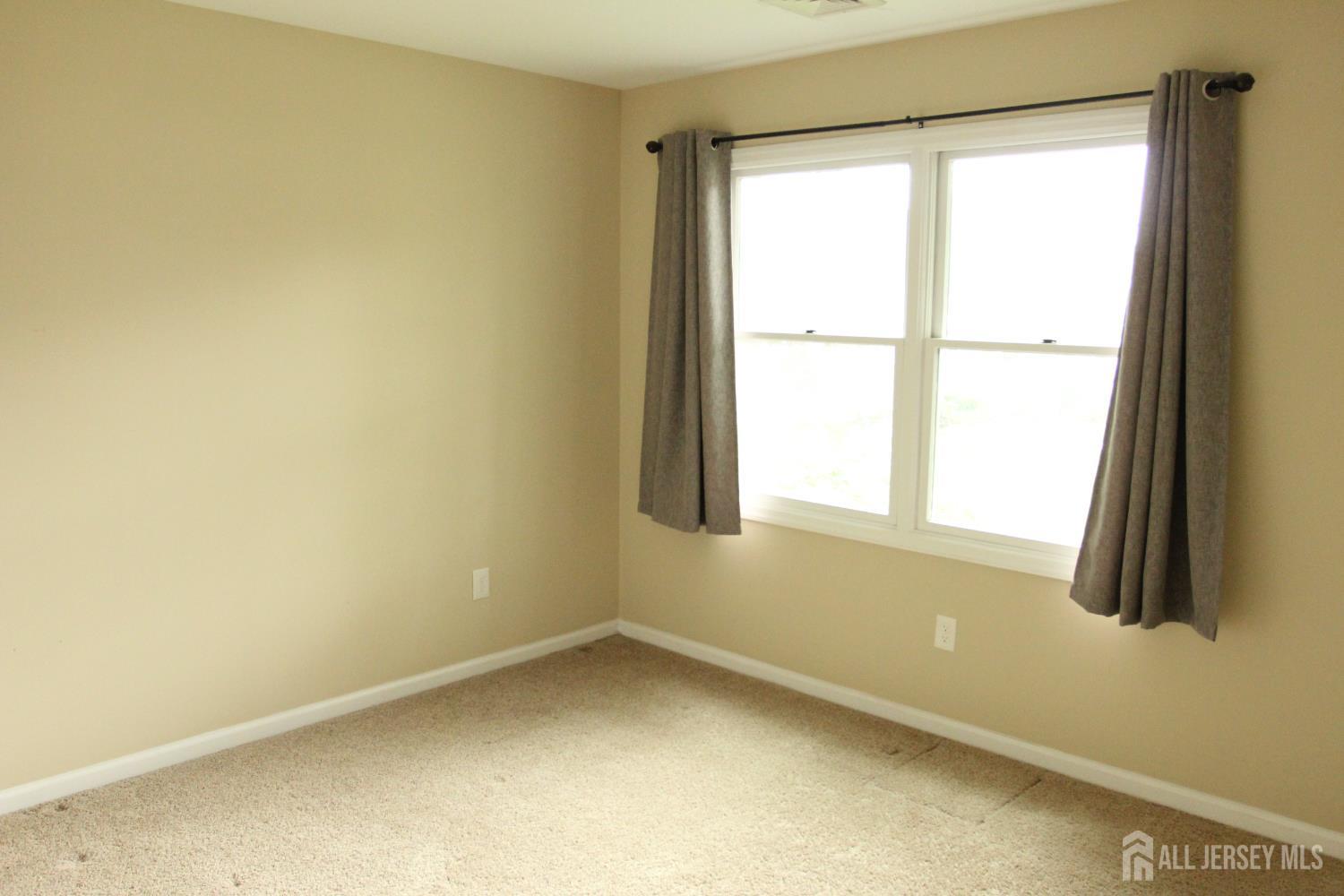 60 Morgan Drive Edison, NJ 08817 - Photo 33 of 39