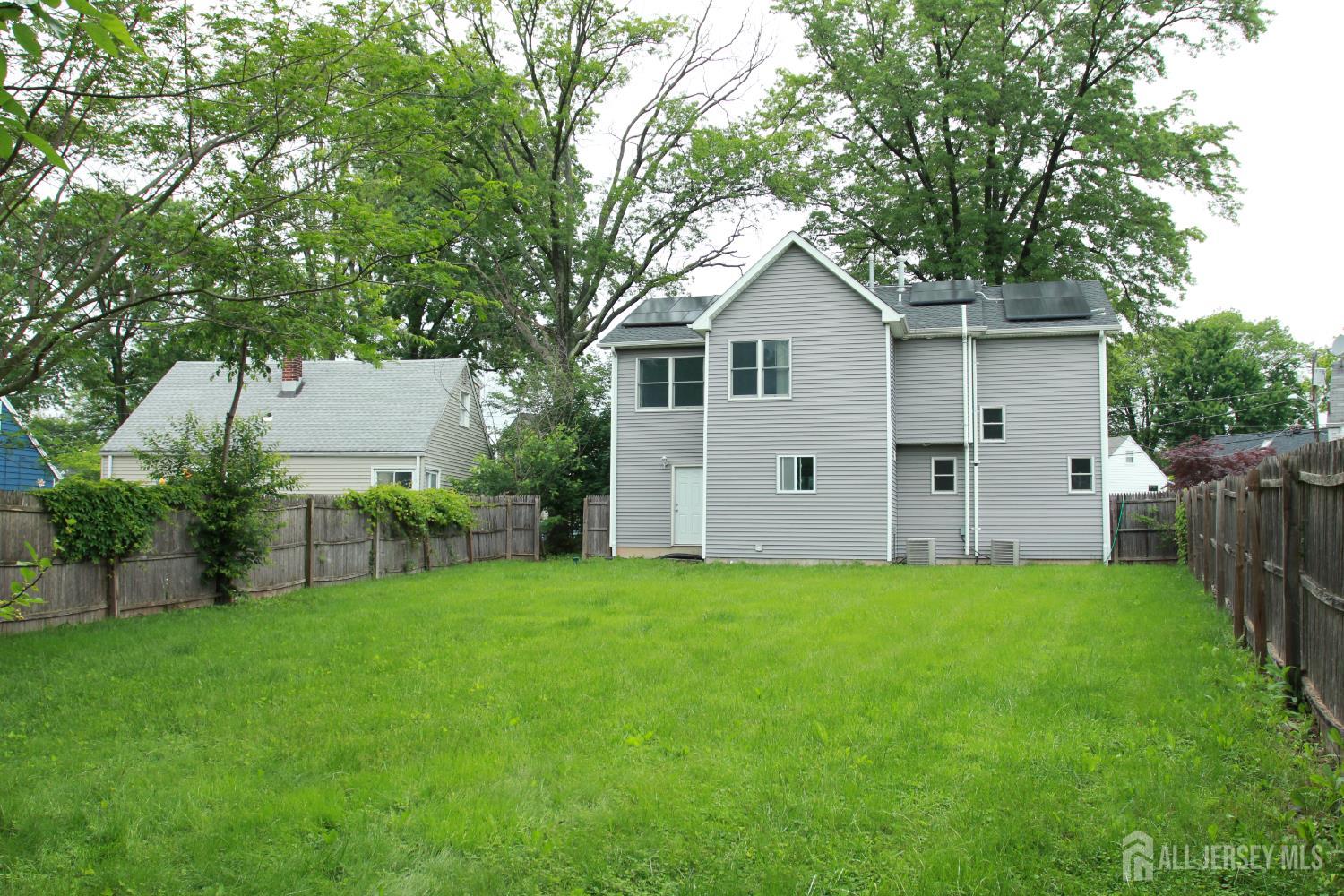 60 Morgan Drive Edison, NJ 08817 - Photo 6 of 39