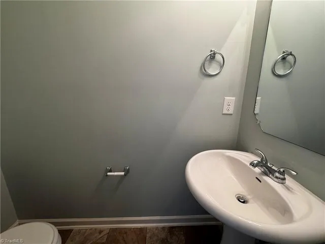 $1,550 | 3921 Village Park Court, Winston-Salem, NC 27127