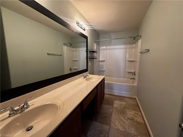 $1,495 | 3921 Village Park Court, Winston-Salem, NC 27127