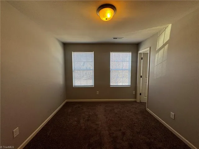 $1,495 | 3921 Village Park Court, Winston-Salem, NC 27127