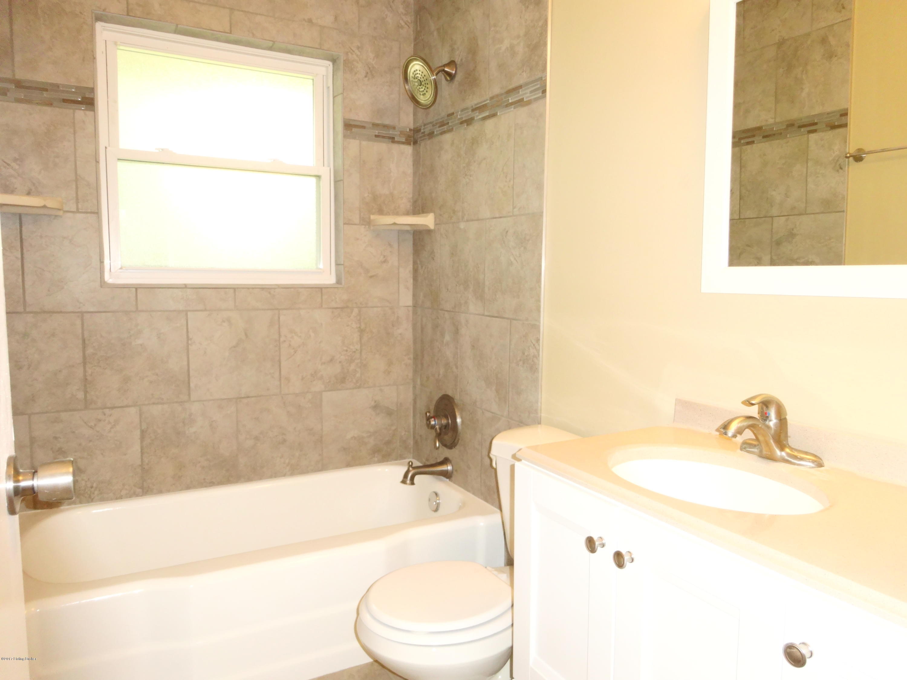 3023 Nepperhan Road Louisville, KY 40220 - Photo 15 of 41 DSC03104