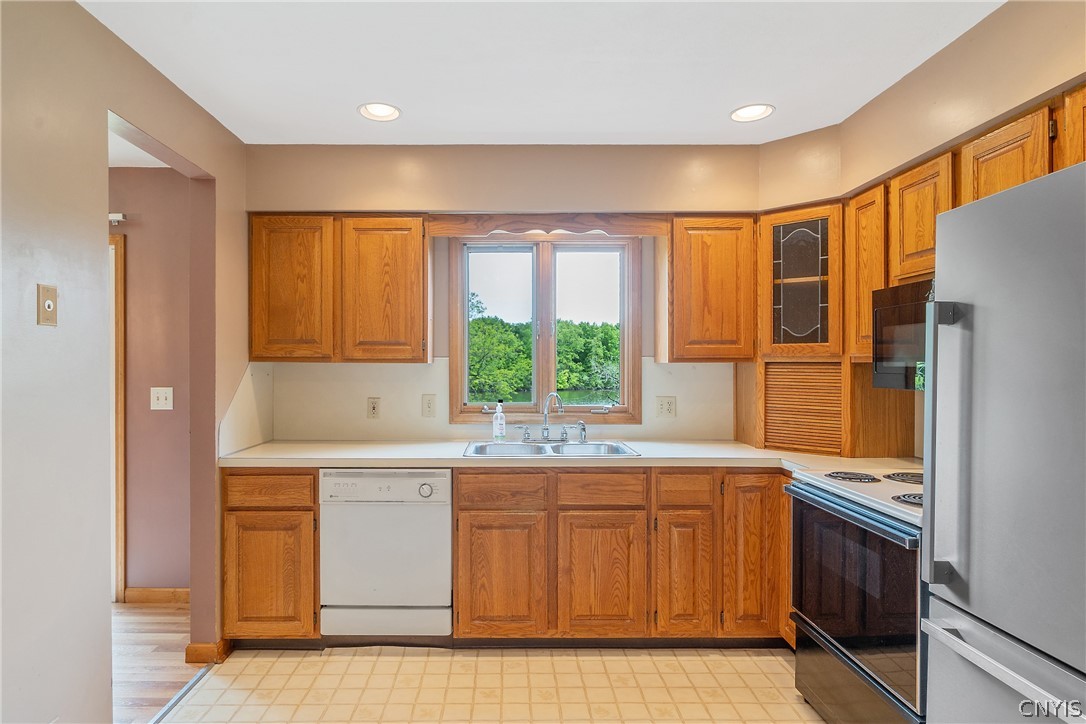 7112 Plainville Road Lysander, NY 13112 - Photo 10 of 48