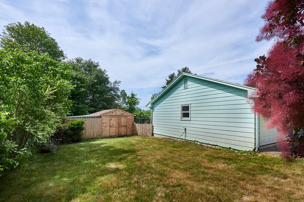 295 Bay Road Belchertown, MA 01007 - Photo 2 of 29 Gallery Image 2