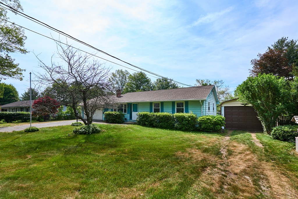 295 Bay Road Belchertown, MA 01007 - Photo 3 of 29 Gallery Image 3