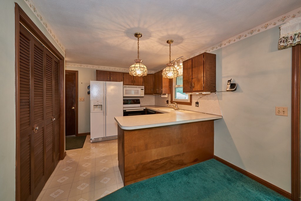 295 Bay Road Belchertown, MA 01007 - Photo 9 of 29 Gallery Image 9