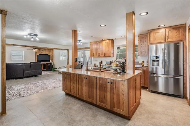 $645,000 | 2405 Summerlin Drive, Clearwater, FL 33764