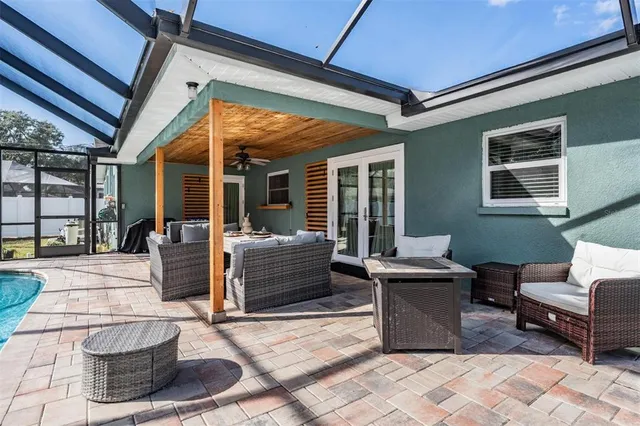 $645,000 | 2405 Summerlin Drive, Clearwater, FL 33764