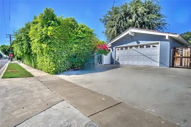 $1,519,000 | 12472 Woodlawn Avenue, Tustin, CA 92780