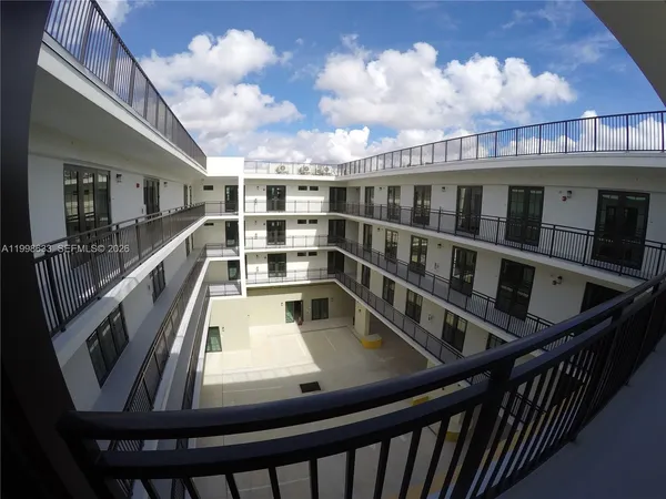 $1,825 | 4100 Southwest 64th Avenue, Unit 409, Davie, FL 33314
