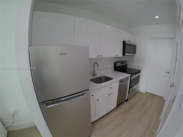 $1,825 | 4100 Southwest 64th Avenue, Unit 409, Davie, FL 33314