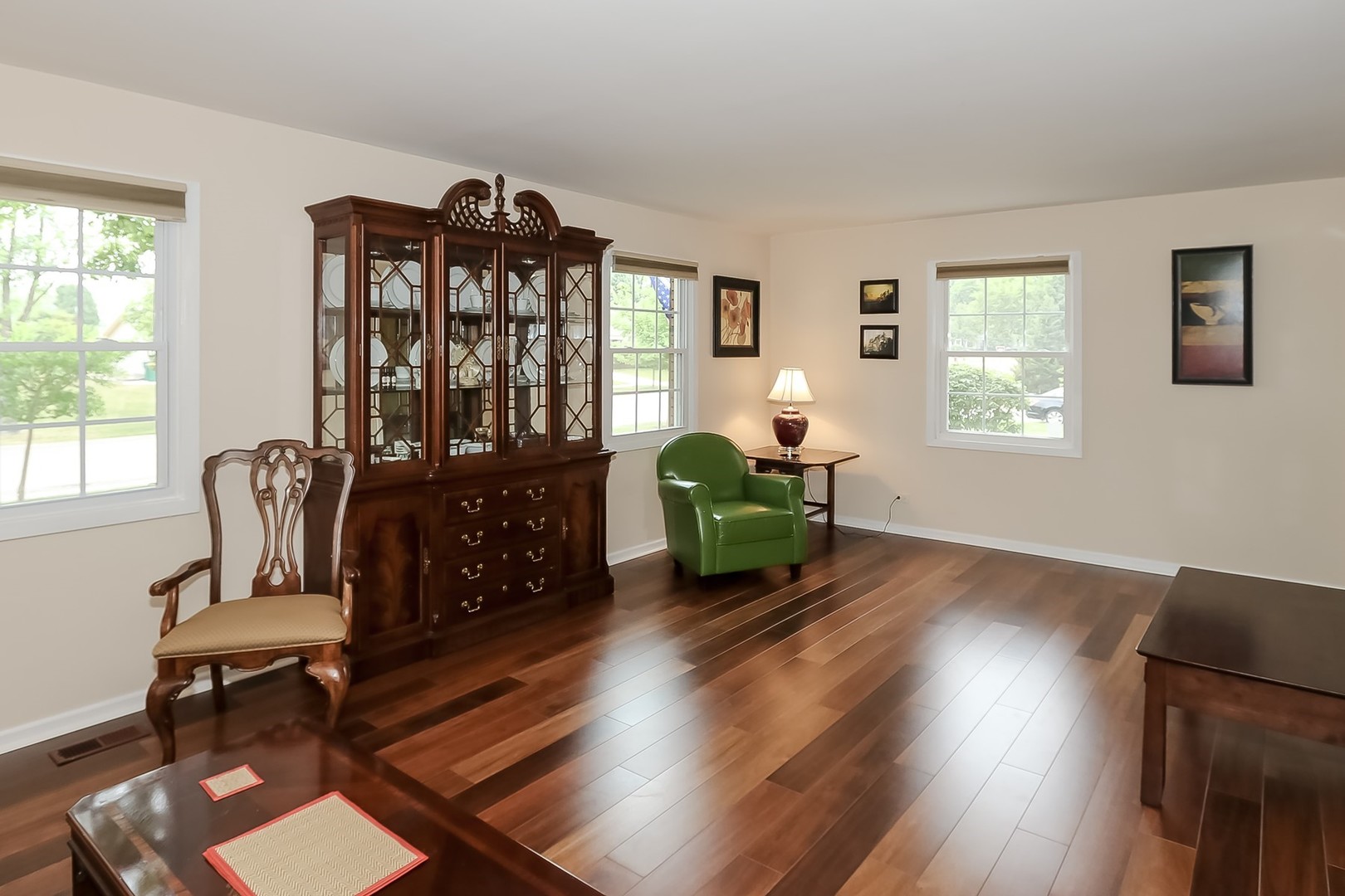 136 Weidner Road Buffalo Grove, IL 60089 - Photo 5 of 41 a living room with furniture and a window