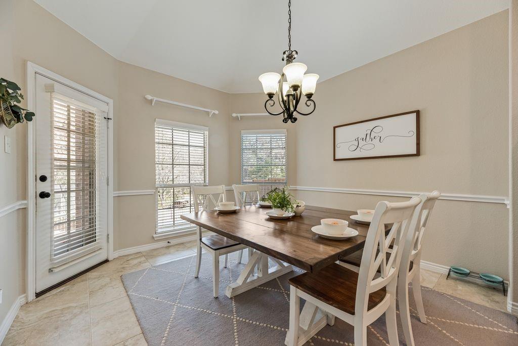 8113 Bishop Pine Road Denton, TX 76208 - Photo 6 of 40