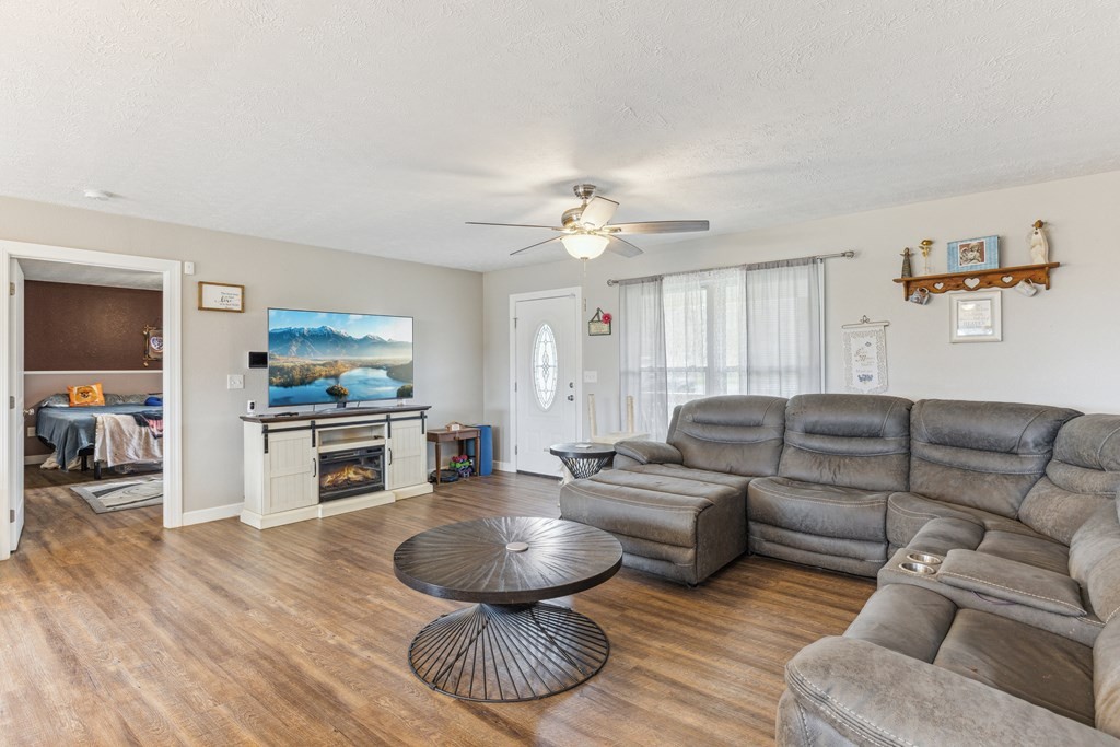 1163 Camellia Road Newport, TN 37821 - Photo 15 of 31 Gallery Image 15