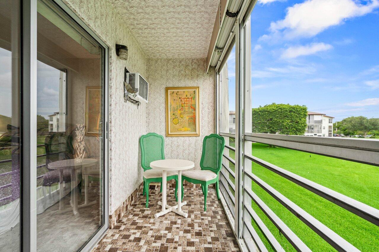 105 Brighton C Boca Raton, FL 33434 - Photo 20 of 23 105BrightonC-BocaRaton-FL-33434-SMALL