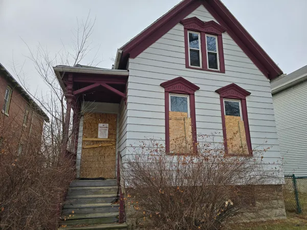 $74,400 | 2935 Vel R. Phillips Avenue, Milwaukee, WI 53212