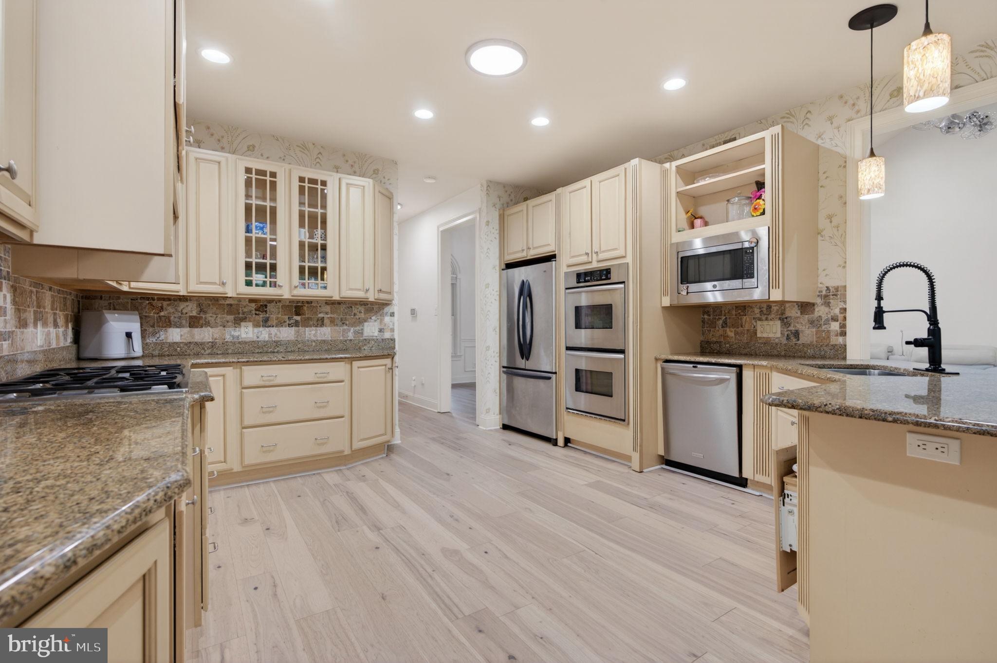 344 Whig Lane Road Pilesgrove, NJ 08098 - Photo 5 of 60