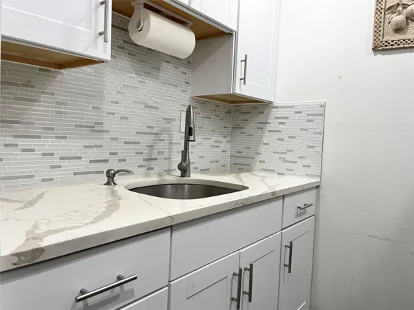 $1,550 | 4135 Northwest 88th Avenue, Unit 201, Coral Springs, FL 33065