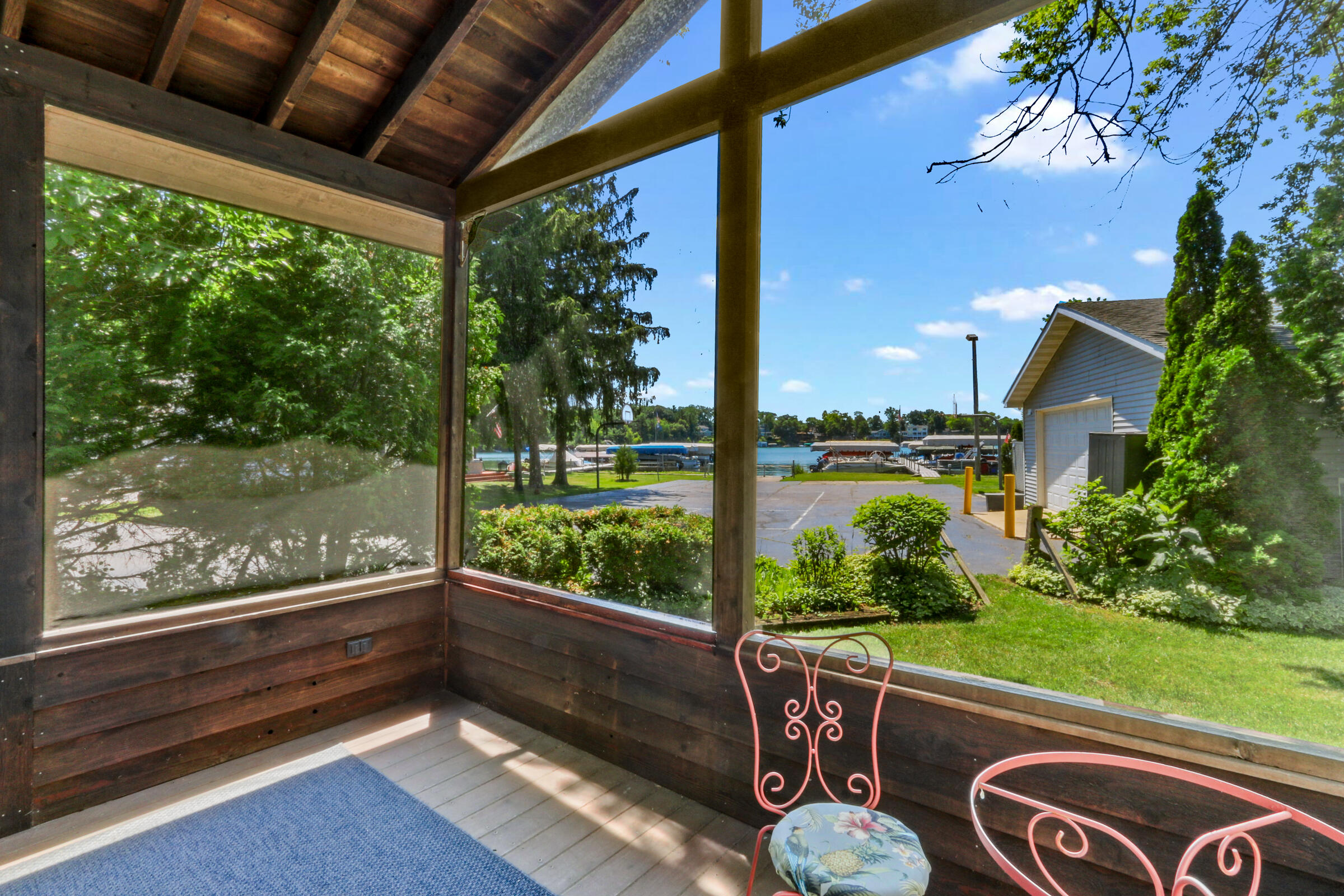 W5229 Surfwood Dr, Unit 8, La Grange, WI 53121 Compass