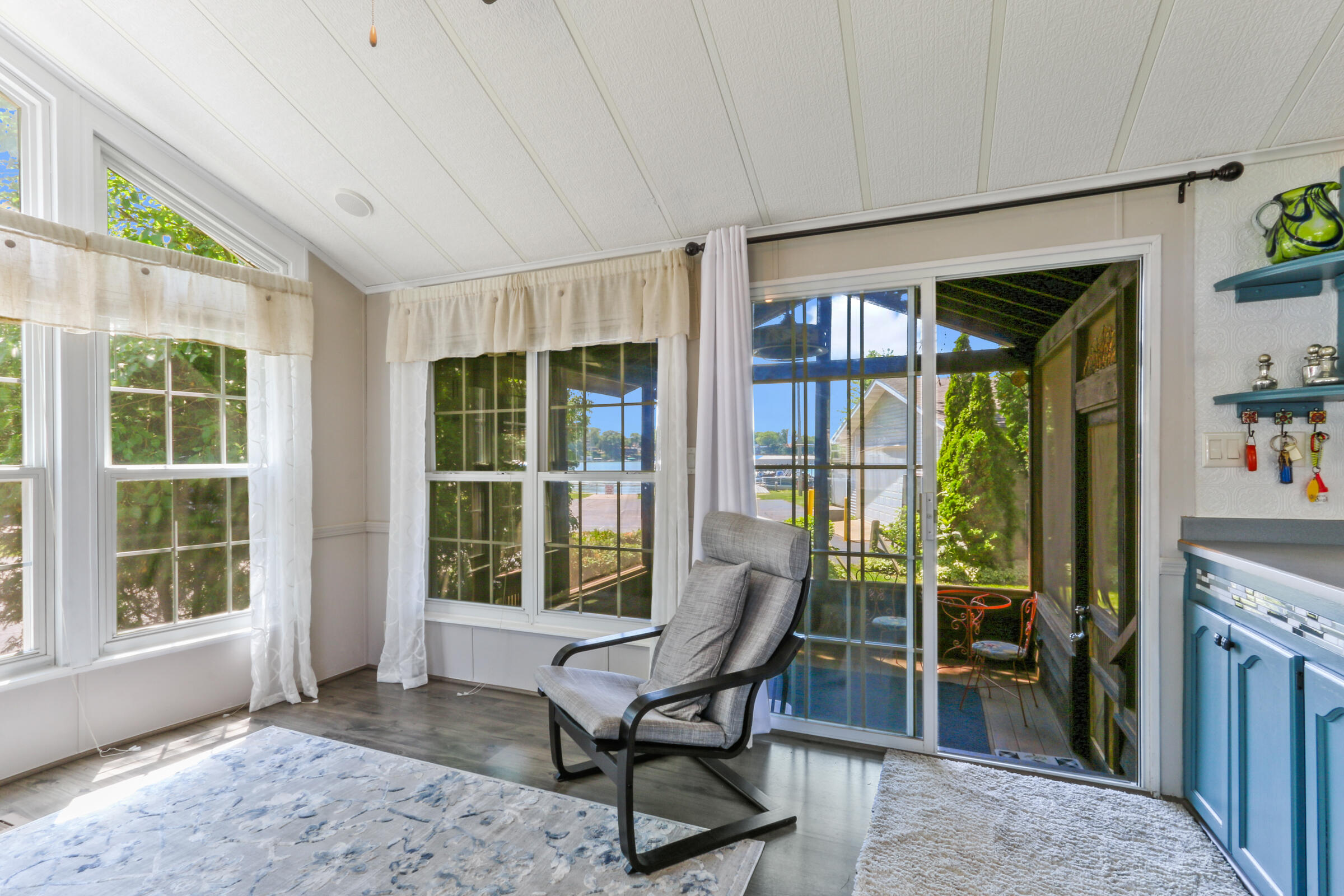 W5229 Surfwood Dr, Unit 8, La Grange, WI 53121 Compass