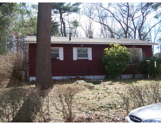 15 Larch Road, Unit ROAD Georgetown, MA 01833 - Photo 2 of 14 Gallery Image 2