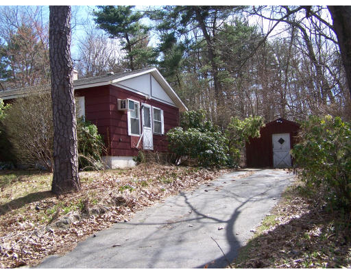 15 Larch Road, Unit ROAD Georgetown, MA 01833 - Photo 3 of 14 Gallery Image 3