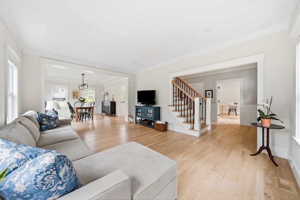 4 Whitcomb Street Natick, MA 01760 - Photo 8 of 42