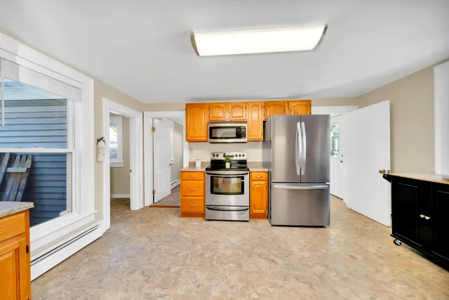 $450,000 | 601 Hall Street, Manchester, NH 03104