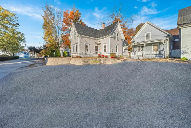 $450,000 | 601 Hall Street, Manchester, NH 03104