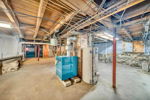 $450,000 | 601 Hall Street, Manchester, NH 03104