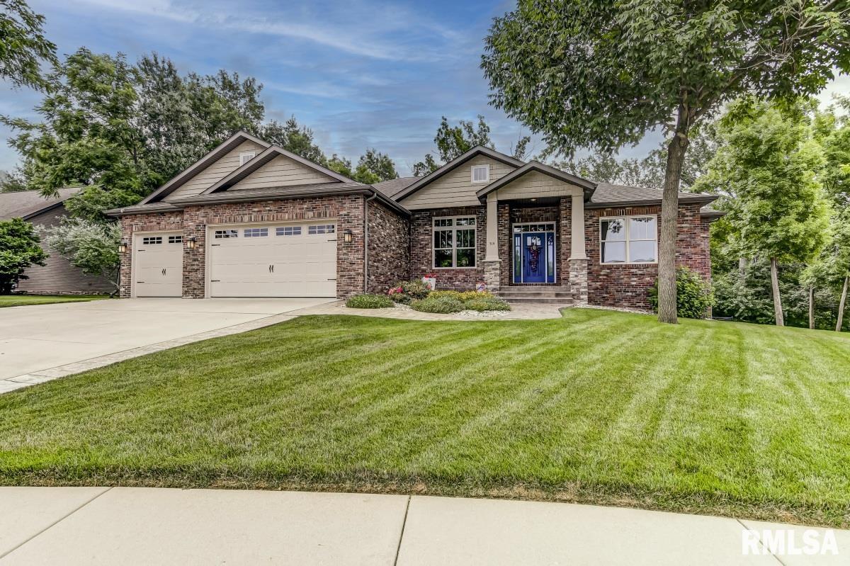514 Walker Ridge Rochester, IL 62563 - Photo 1 of 57