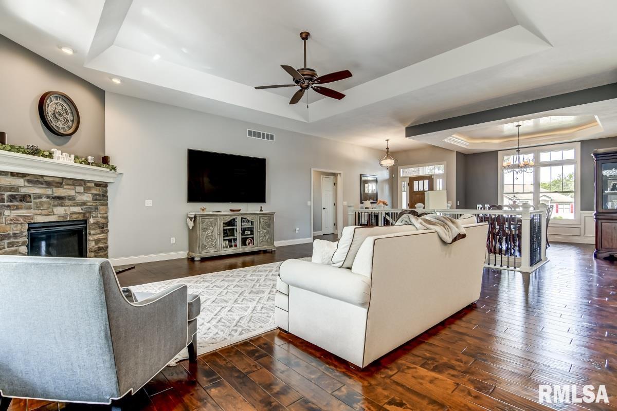 514 Walker Ridge Rochester, IL 62563 - Photo 5 of 57