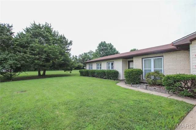 $244,900 | 430 Scottsdale Drive, Sullivan, MO 63080